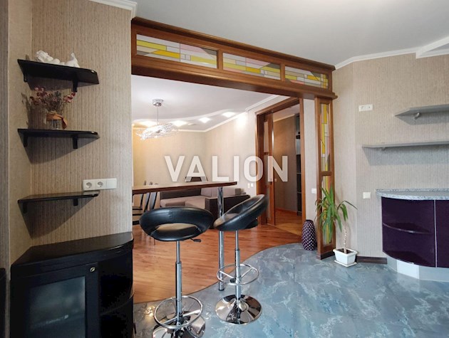 Без % продаж 2к, вул. Анни Ахматової 35, Дарницький район