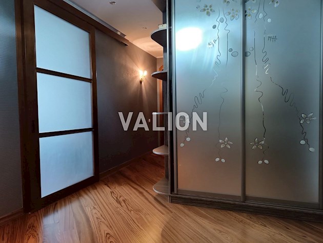 Без % продаж 2к, вул. Анни Ахматової 35, Дарницький район