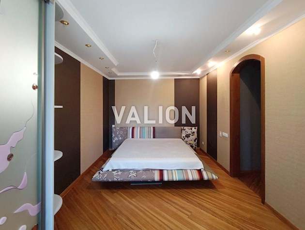 Без % продаж 2к, вул. Анни Ахматової 35, Дарницький район