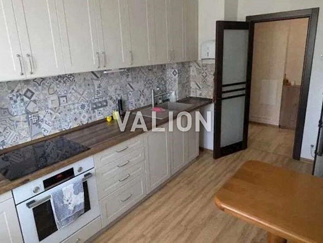 Продажа 2к квартиры Радунская 2/18