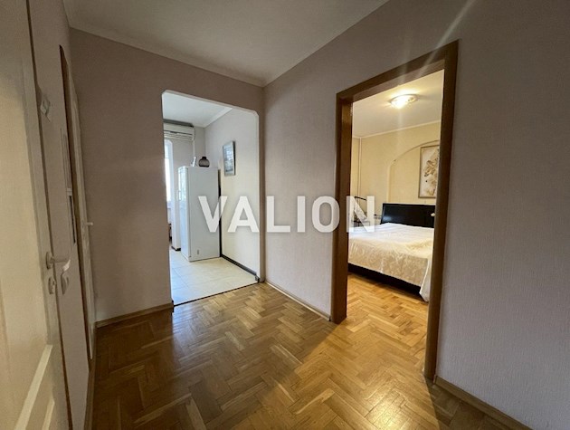 Продаж трикімнатної квартири вул.Княжий затон 5, Позняки,Осокорки