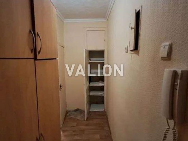 Продажа 1-к квартиры ул. Джона Маккейна 37а