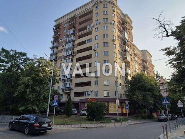 Продаж 3-к квартири вул. Татарська 27/4
