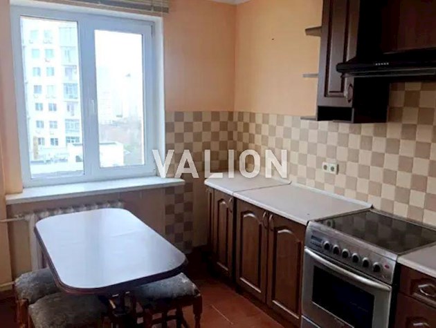 Продаж 3-к квартири Дарницький бульвар 8