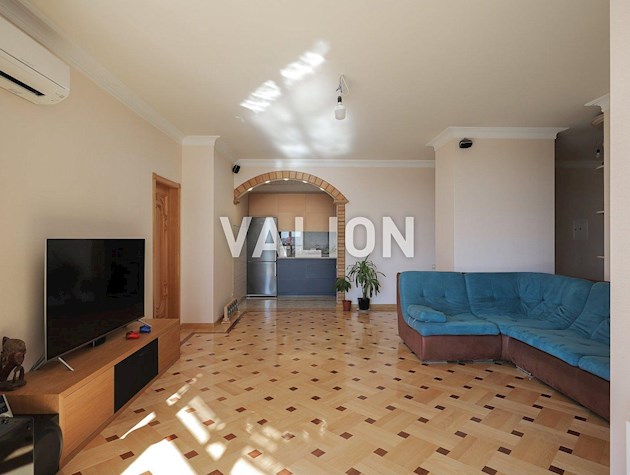 Продажа 2-к квартиры ул. Глубочицкая 32а