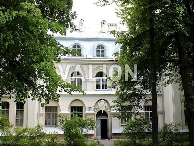 Продажа 4-комнатной квартиры ул. Ореховатский путь 21