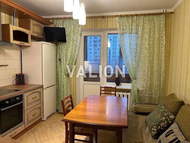 Продажа 2-к квартиры ул. Драгоманова 1г