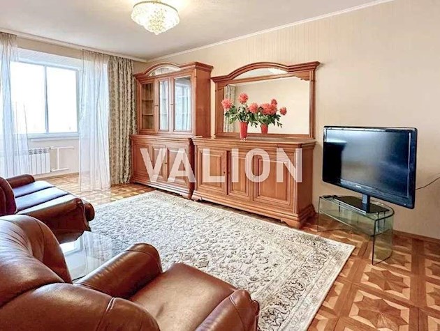 Продаж 3-кімнатної квартири на вул.Драгоманова, 31в