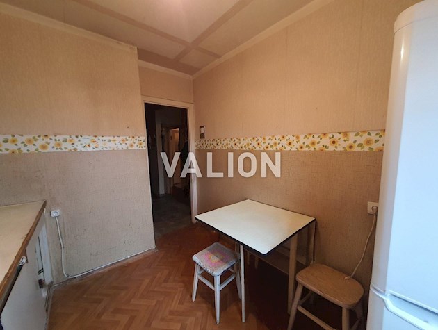 Продажа трехкомнатной квартиры Святошинский р-н, бул. Вернадского 73а