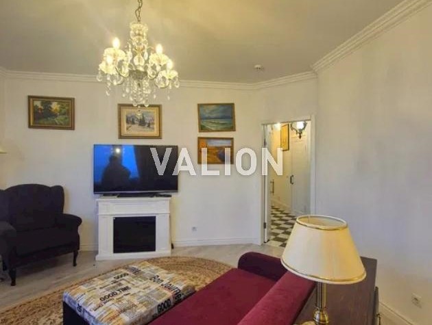 Продаётся стильная 2-к квартира с хорошим видом, ул. Ревуцкого, 7в