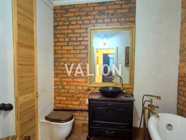 Продаётся стильная 2-к квартира с хорошим видом, ул. Ревуцкого, 7в