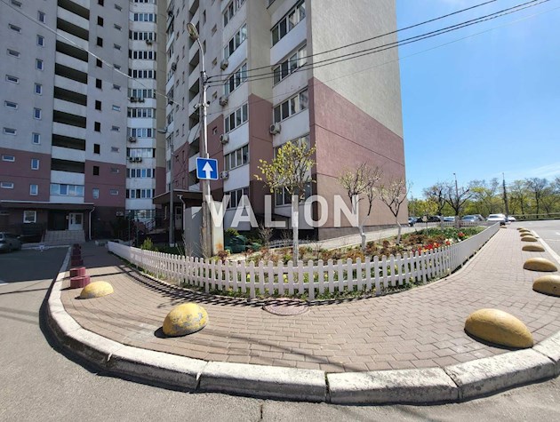 Продажа 2 — комнатной квартиры.