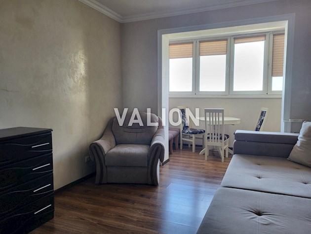 Продажа 2 — комнатной квартиры.