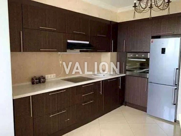 Продажа 2 — комнатной квартиры.