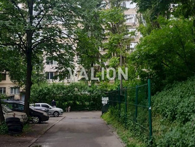 Без комиссии для покупателя. Продажа 3-к квартиры ул. Ереванская 8а, Соломенский район