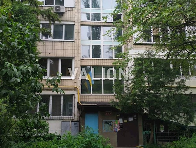Без комиссии для покупателя. Продажа 3-к квартиры ул. Ереванская 8а, Соломенский район