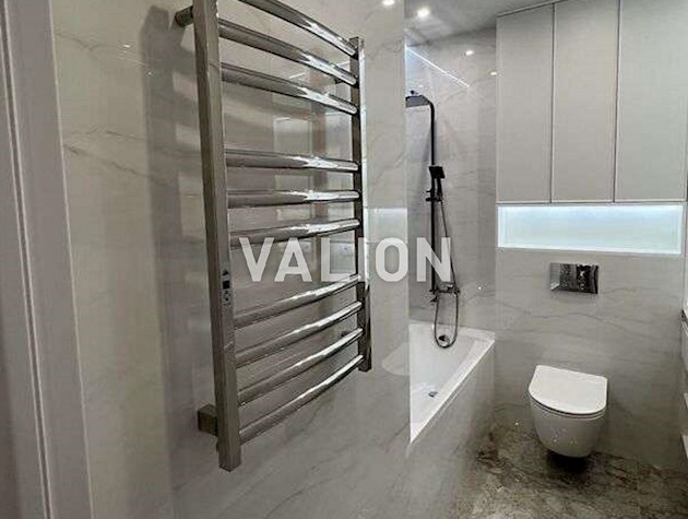 Продам 2-комнатную квартиру с ремонтом. Виноградарь, ЖК Новомостицко-Замковецкий, ул. С. Данченко 34а