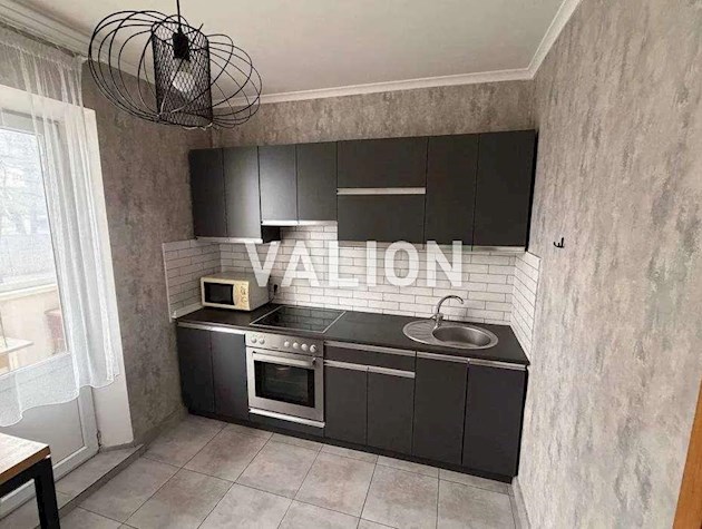 Пропонується до продажу 1-кімнатна квартира з ремонтом!Деснянський район, вул. Закревського, 5