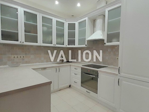 Без % продажа 2-комнатной квартиры, улица Коновальца Евгения 36в, Печерский район, станция метро «Печерская»