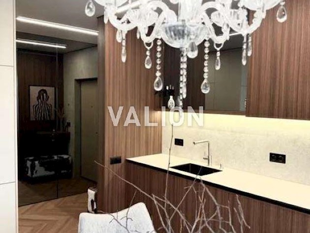 Продаж 1-к квартири вул. Михайла Максимовича 28к