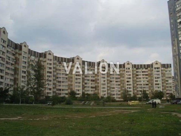 Продаж 2-к квартири вул. Симиренка 25а