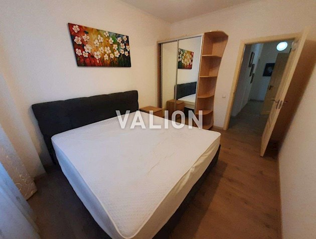 Продаж 3-к квартири вул. Регенераторна 4к3