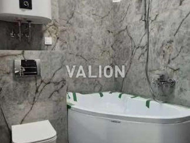 Продажа 2-к квартиры ул. Братьев Чибинеевых 8б.