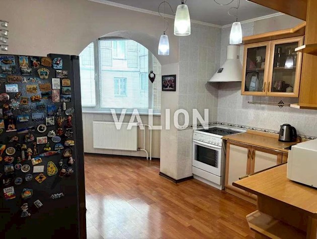 Продажа 3-к квартиры ул. Драгоманова 23