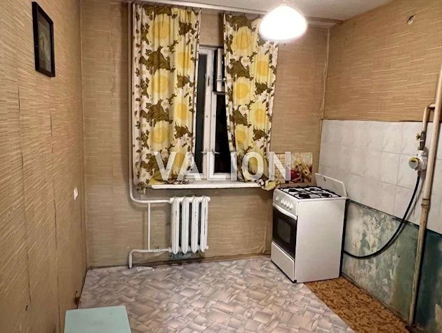 Продам 2 кімнатну квартиру 43 м.кв. Івана Миколайчука 13/2 Березняки