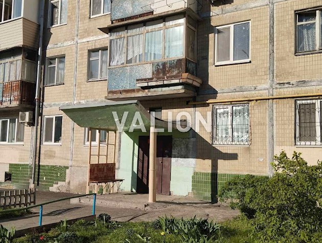 Продам 2 кімнатну квартиру 43 м.кв. Івана Миколайчука 13/2 Березняки