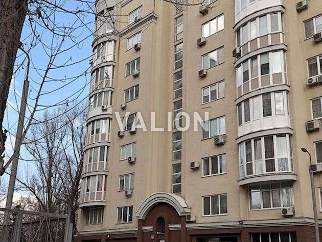 Продажа трехкомнатной квартиры по ул.Вышгородская, 45/2.