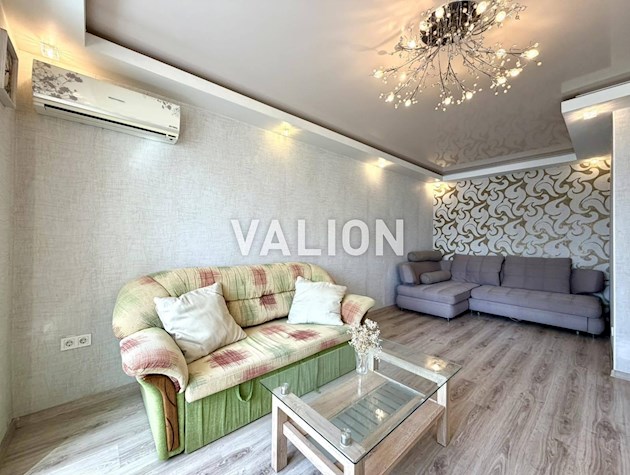 Продажа 1к.квартиры ул.Галицкая 11 Виноградарь