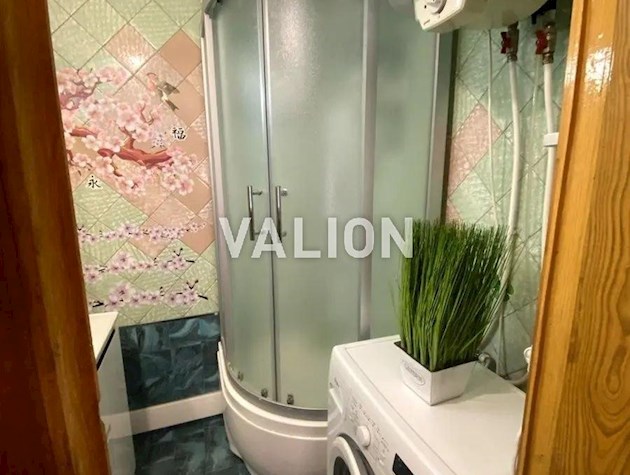 Продаж 3-кімнатної квартири вул. Сержа Лифаря, 4, Деснянський р-н, Троєщина