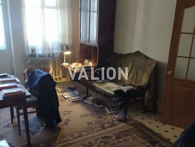 Продаж 3-к квартири вул. Авіаконструкторська 4