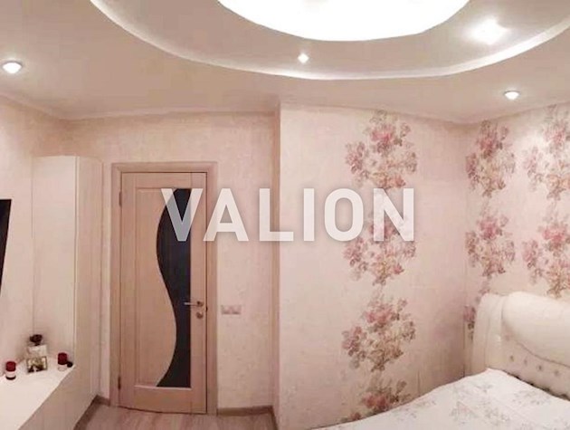 Продам 3к квартиру с ремонтом, пр-т Свободы 15/1, Виноградарь