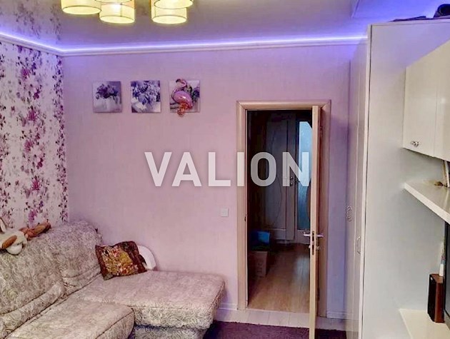 Продам 3к квартиру с ремонтом, пр-т Свободы 15/1, Виноградарь