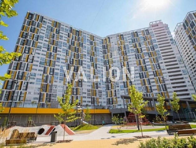 Продаж 3-к квартири вул. Микільсько-Слобідська 13