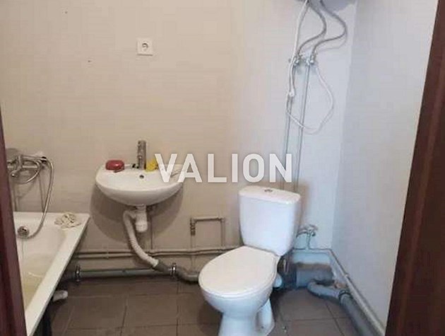 Продаж 2-к квартири вул. Гроденська 14