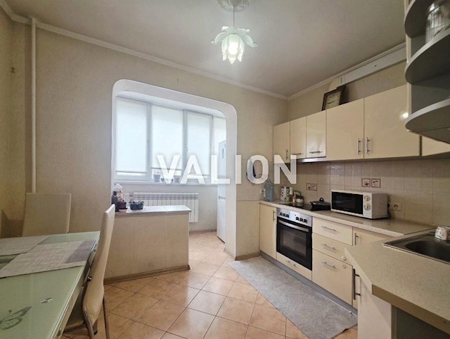 Продаж 1к квартири біля метро Академмістечко — вул. Єфремова, 25