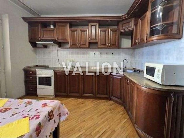 Продаж 3-к квартири вул. Вишняківська 7а