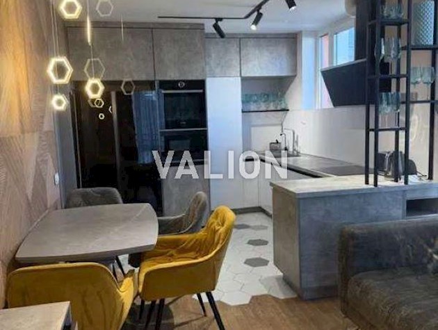 Продажа 2-к квартиры ул. Днепровская набережная 16д