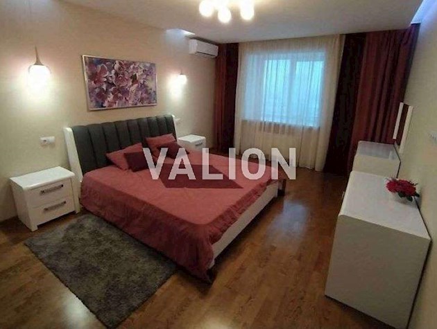 Продаж 3-к квартири вул. Гарматна вул. 38а