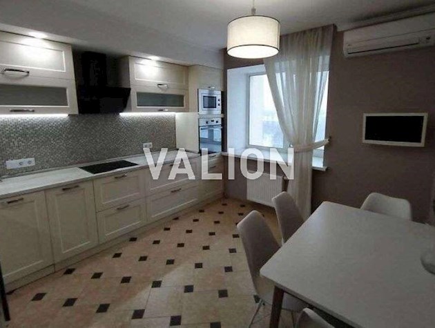 Продаж 3-к квартири вул. Гарматна вул. 38а