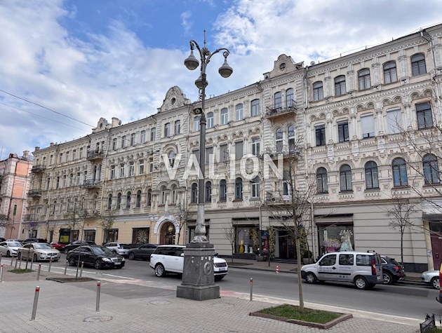 Продам 3-к квартиру в Центре.Крещатик, ул. Архитектора Городецкого 4