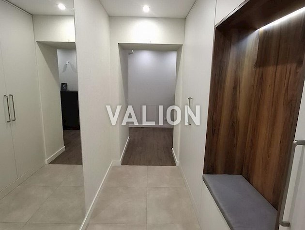 Продаж з ремонтом 3к квартири 84 кв. м на вул. Митрополита Андрія Шептицького, 3Б