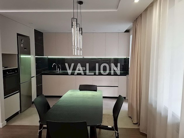 Продаж з ремонтом 3к квартири 84 кв. м на вул. Митрополита Андрія Шептицького, 3Б