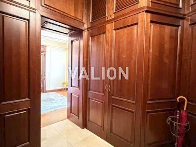 Продажа 4-к квартиры просп. Владимира Ивасюка 18б