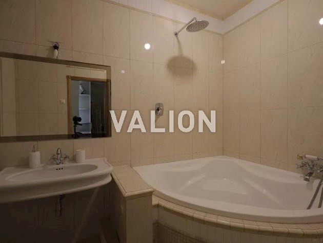 Продам 2 комнатную квартиру с ремонтом ул. Глубочицкая 32а ЖК «Покровский Посад»