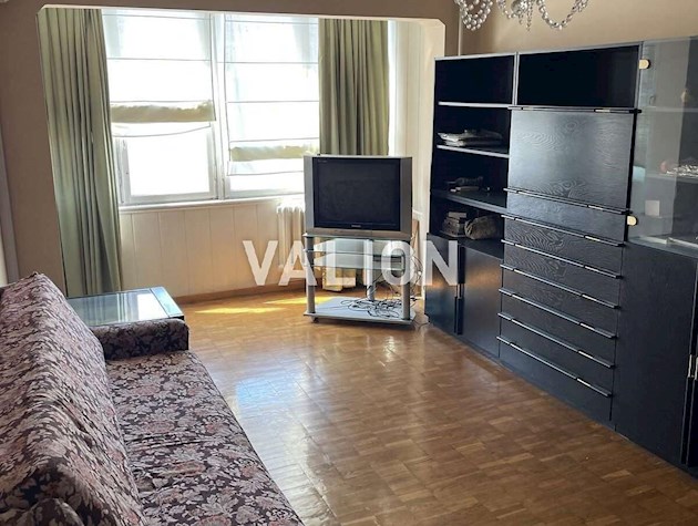 Продаж 2-к квартири вул. Мілютенка 15а
