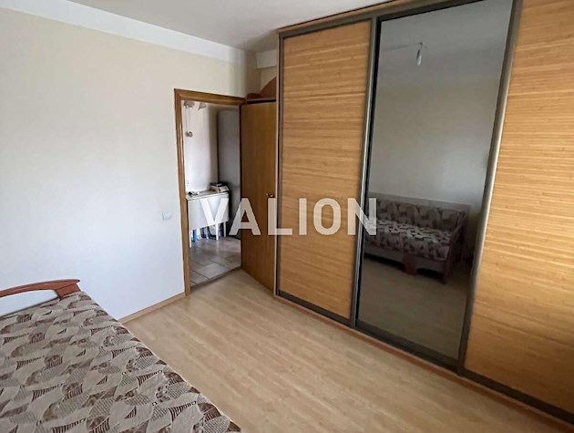 Продаж 2-к квартири вул. Мілютенка 15а